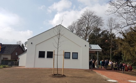 Im April 2017 wurde das mit Zuschüssen der Gemeinde Schellerten errichtete neue Haus der Kirchengemeinde Kemme eingeweiht.