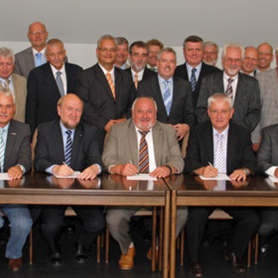 Gemeinden der Region unterzeichnen Zuschuss-Vereinbarung zum Fortbestand der HI-REG (Foto: Stadt Hildesheim)
