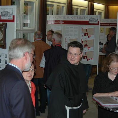 Ausstellungseröffnung im Franziskanerkloster Ottbergen Foto: Lindinger