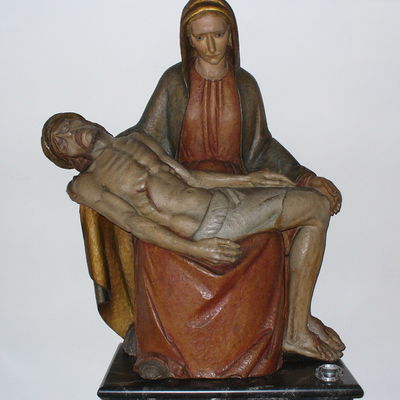 Maria mit dem Leichnam Jesu - eine sogenannte Pieta - in der Farmser Kapelle